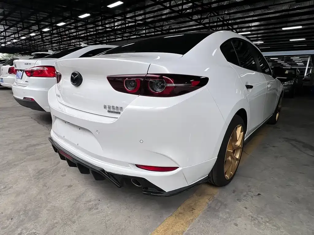 Mazda 3 Axela — фото 2