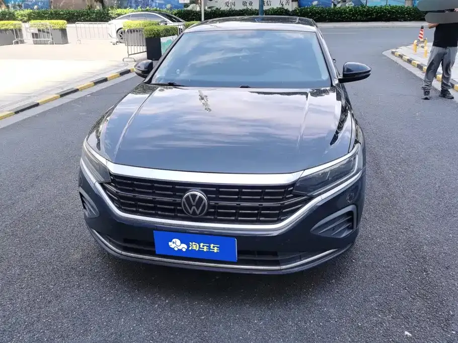 Volkswagen Passat — фото 10