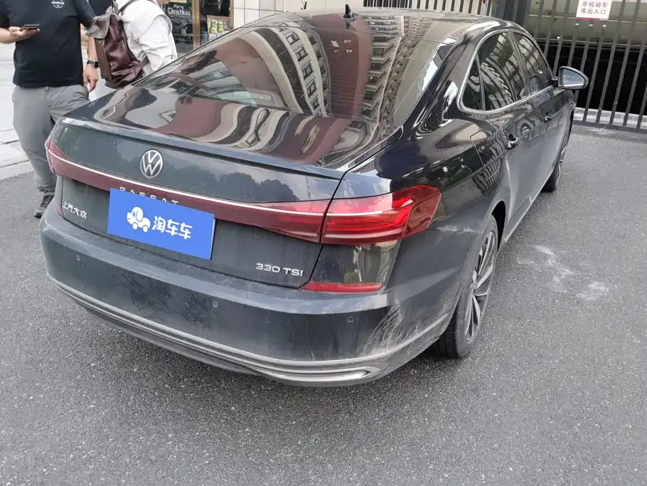 Volkswagen Passat — фото 9