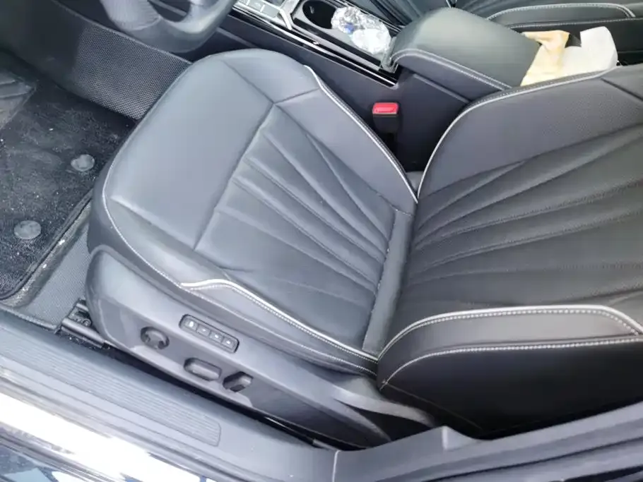 Volkswagen Passat — фото 5