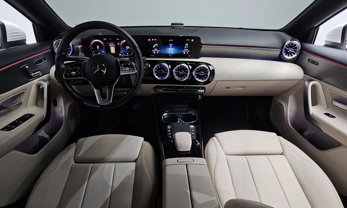 Mercedes-Benz A-Class — фото 10