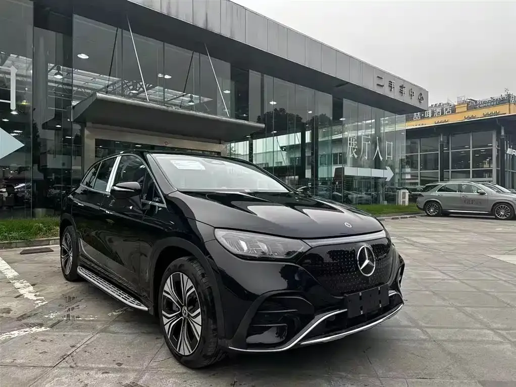 Mercedes-Benz EQE SUV — фото 2