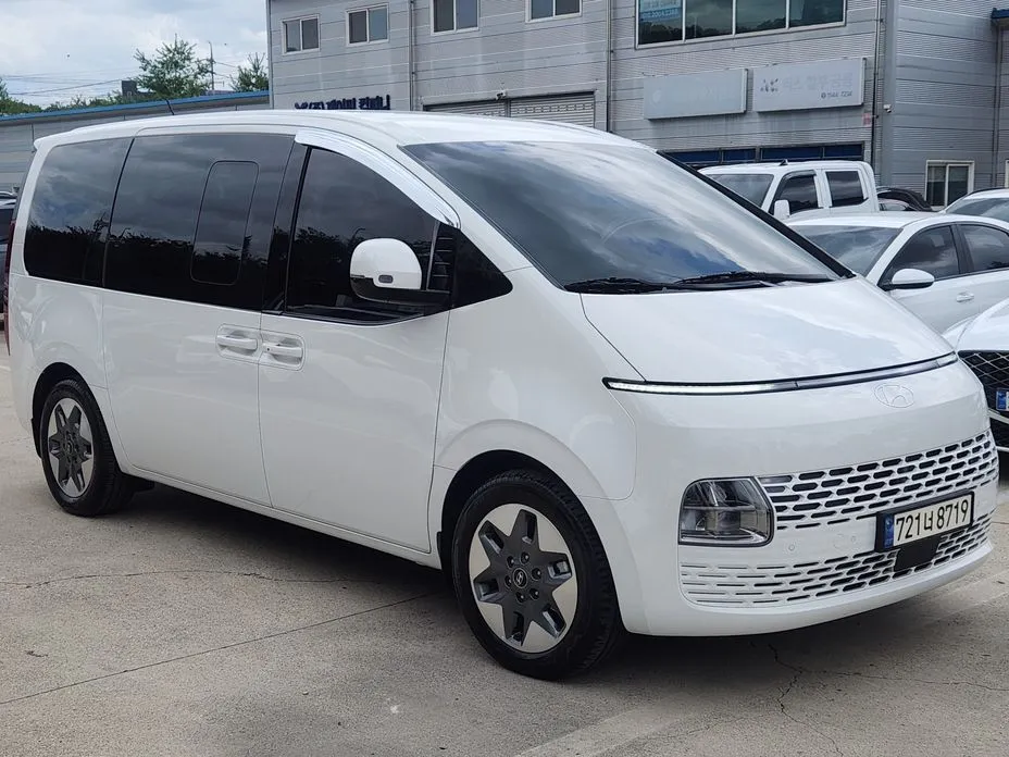 Hyundai Staria — фото 8