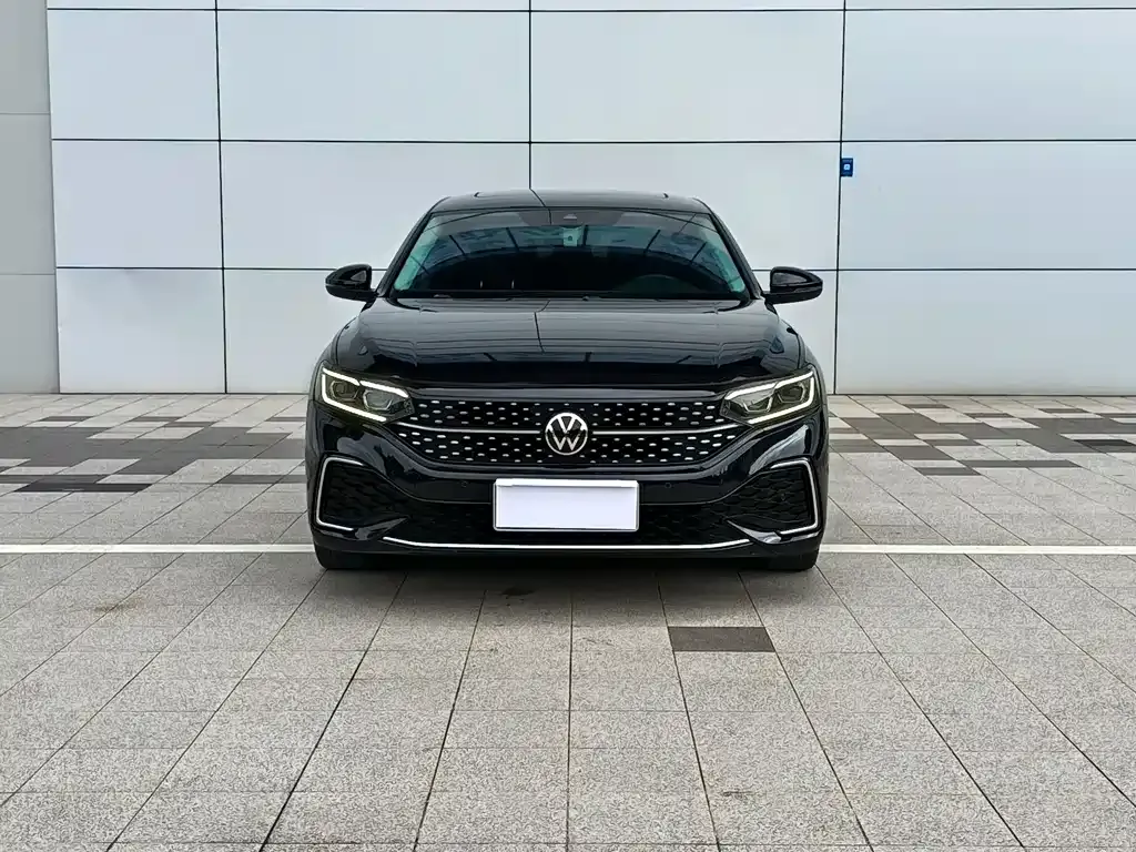 Volkswagen Passat — фото 9
