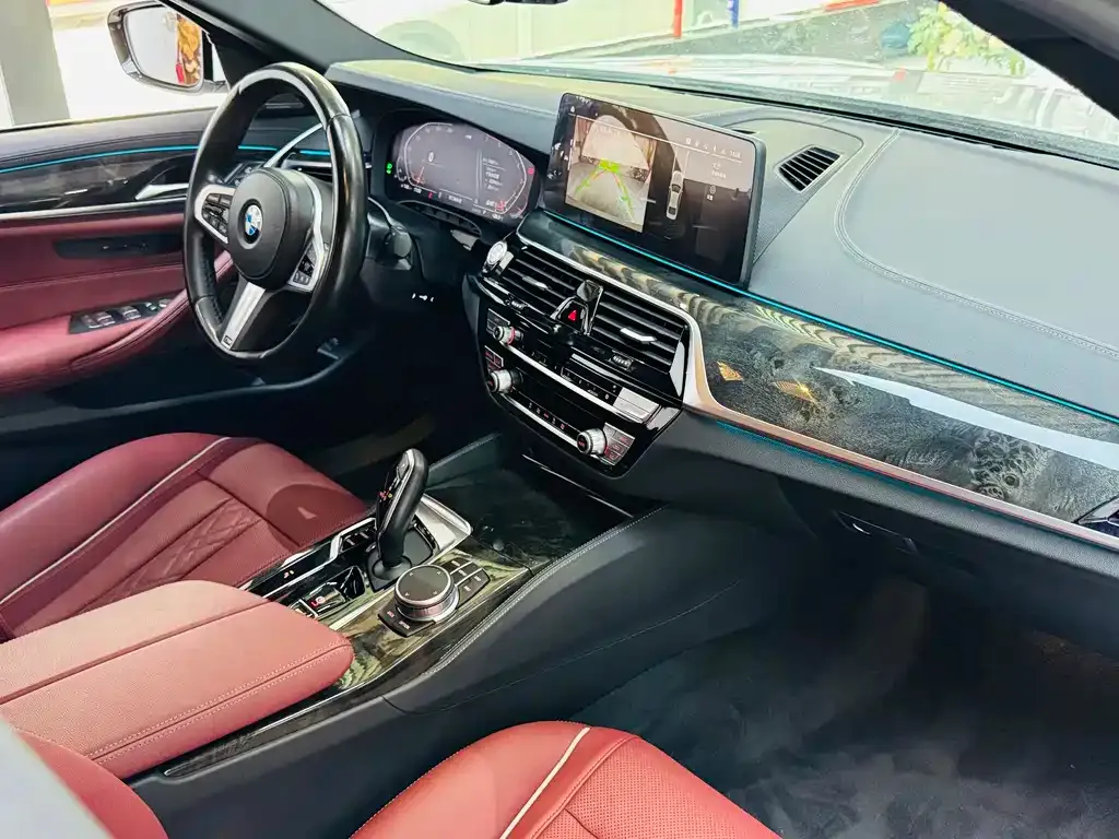 BMW 5 Series — фото 2