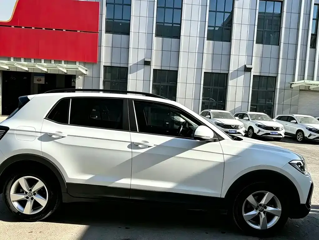 Volkswagen T-Cross — фото 2