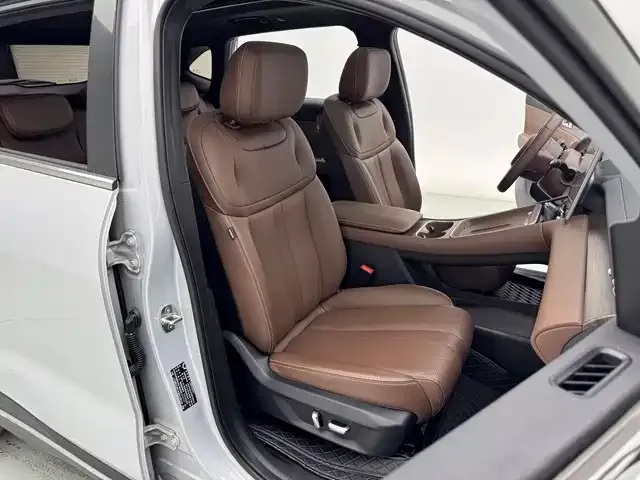 Wuling Xingguang S — фото 3