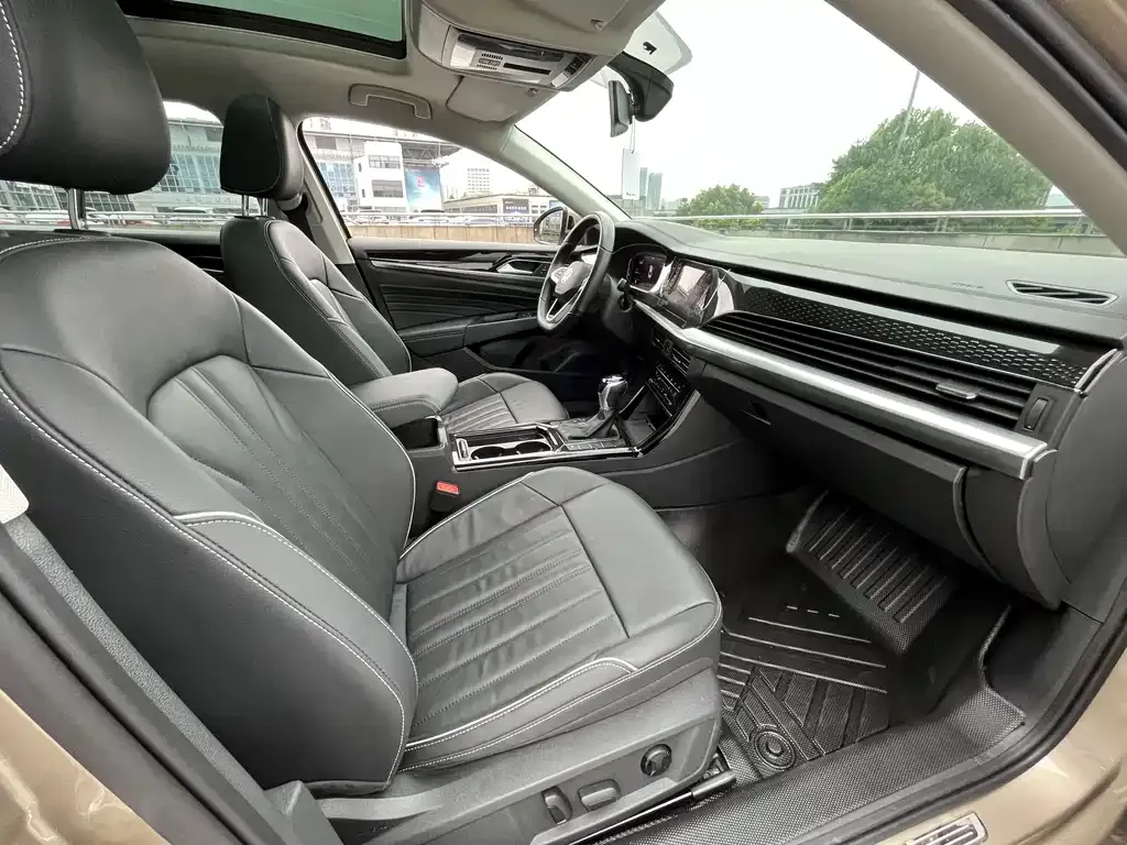 Volkswagen Passat — фото 3