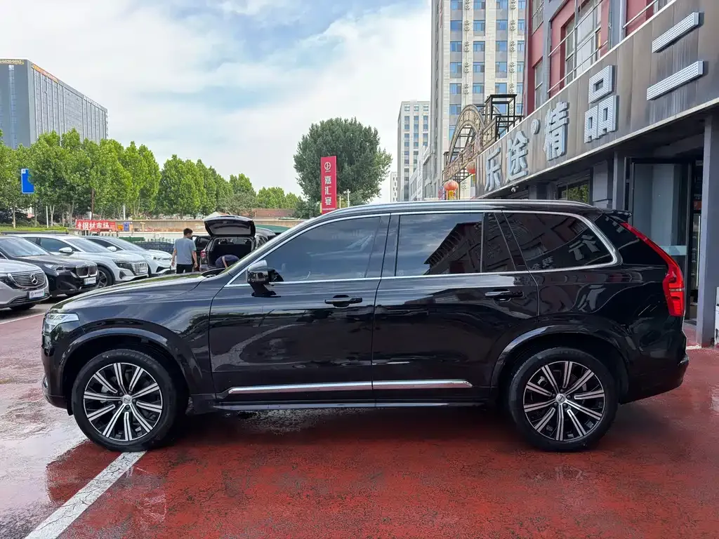 Volvo XC90 2024 из CN, фото 10