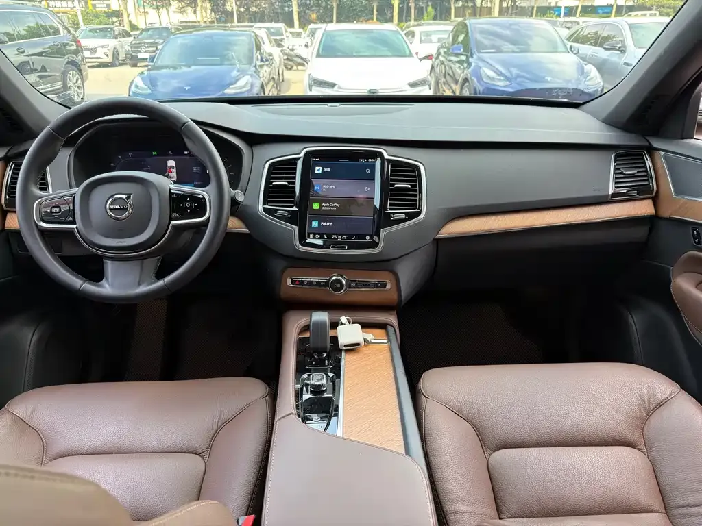 Volvo XC90 2024 из CN, фото 5