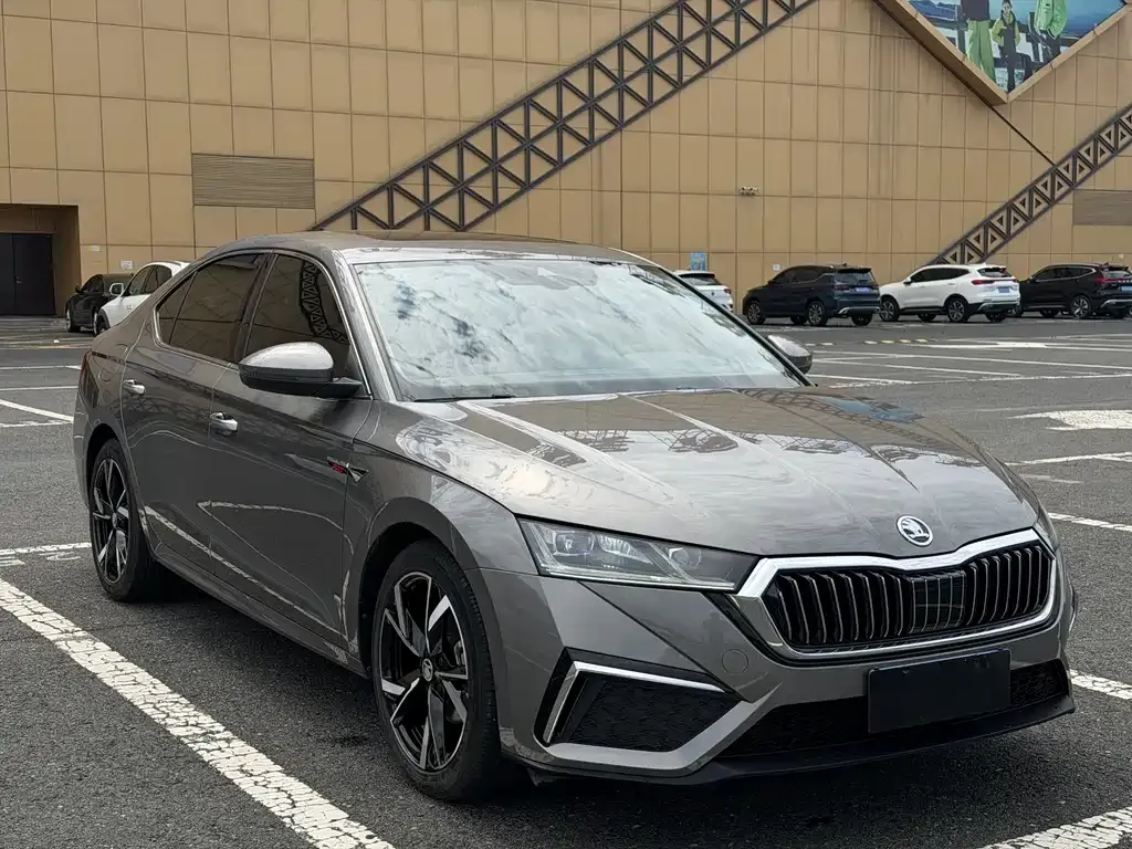 Skoda Octavia 2022 из CN, фото 3