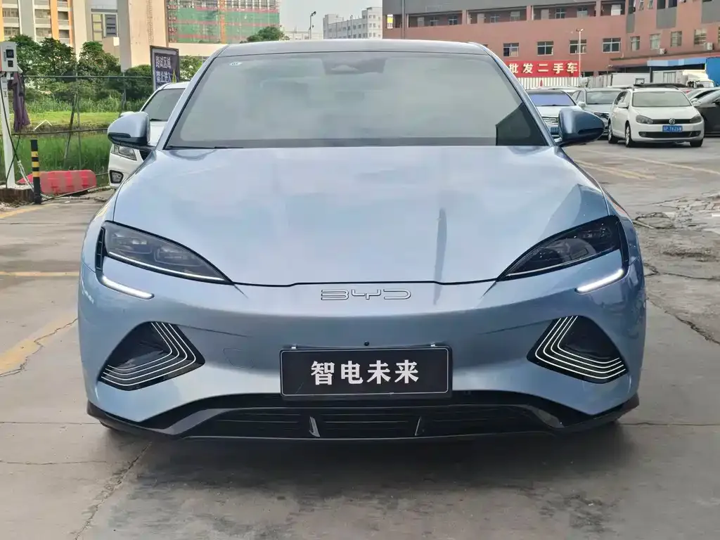 BYD Seal — фото 4