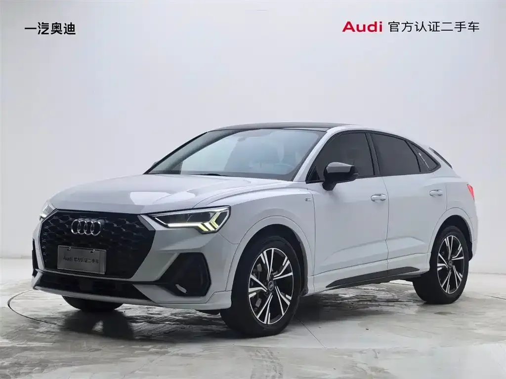 Audi Q3 Sportback — фото 1