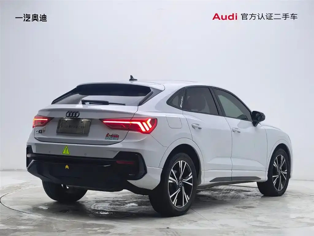 Audi Q3 Sportback — фото 9