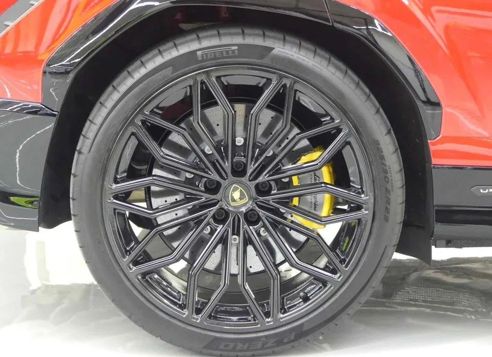 Lamborghini Urus 2025 из KR, фото 8