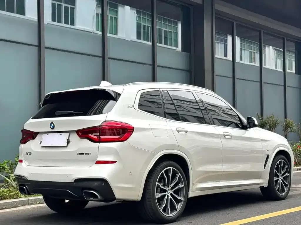 BMW X3 — фото 2