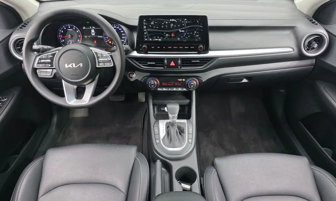 Kia K3 2023 из KR, фото 10