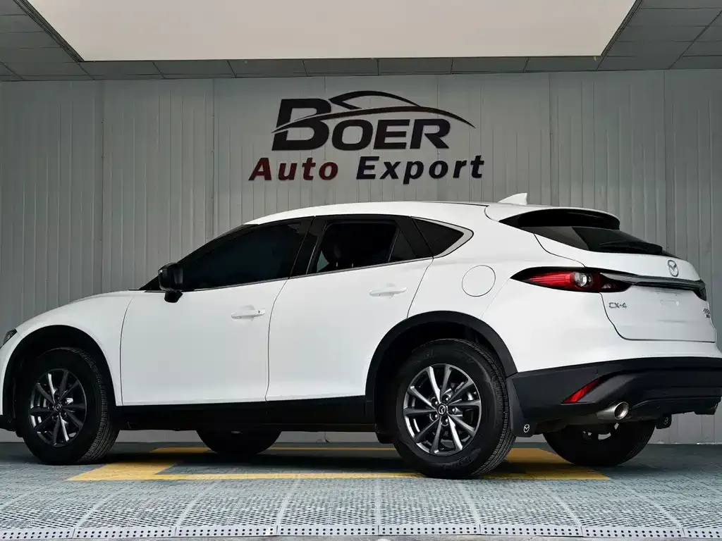 Mazda CX-4 — фото 9