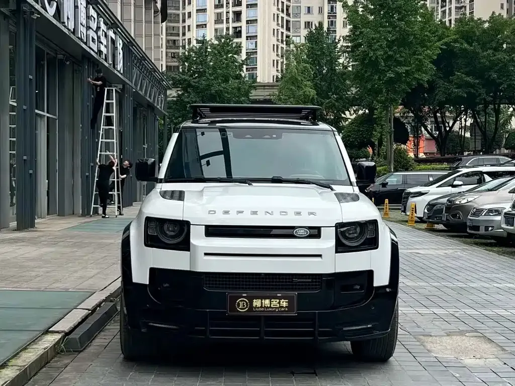 Land Rover Defender — фото 2