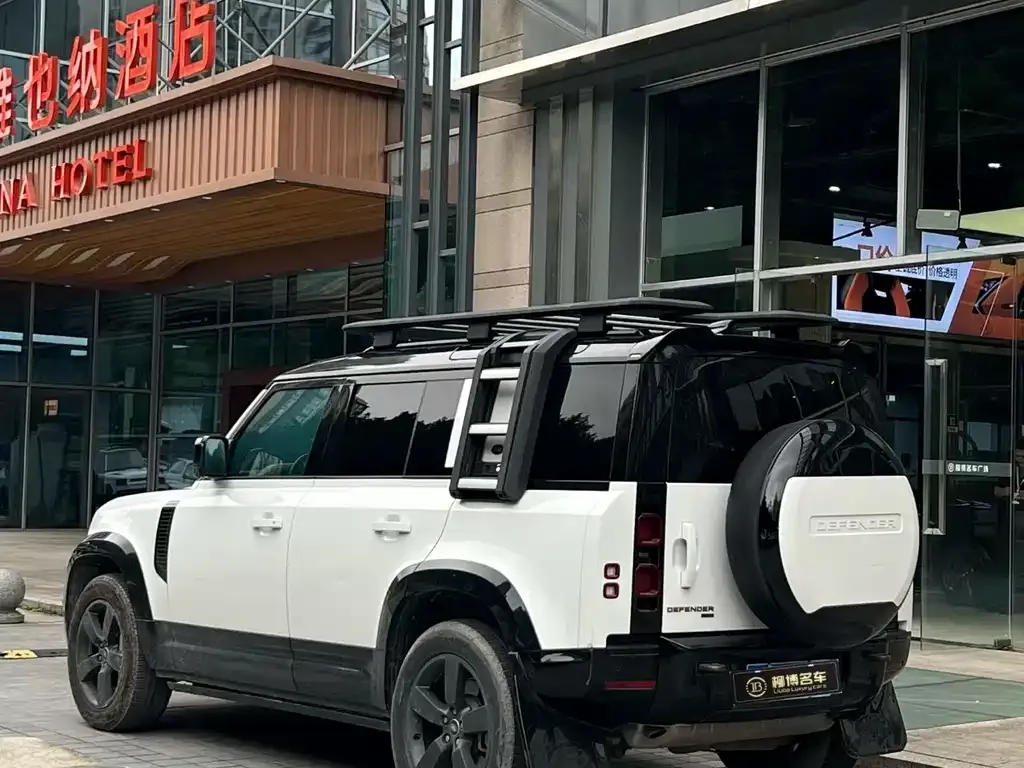 Land Rover Defender — фото 6