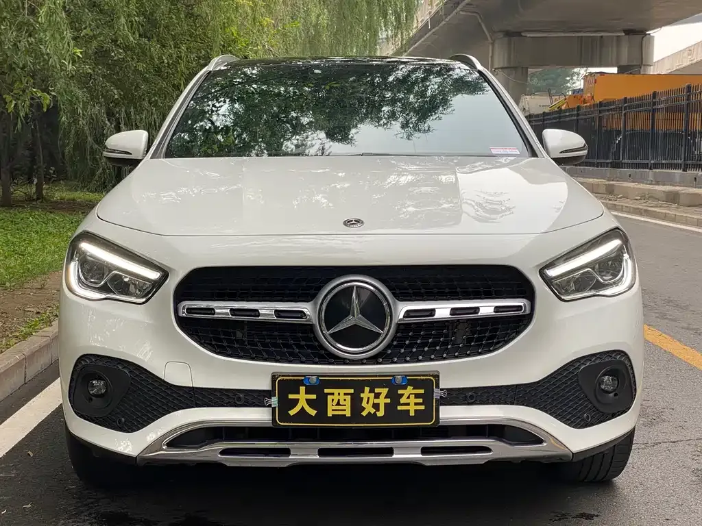 Mercedes-Benz GLA — фото 8