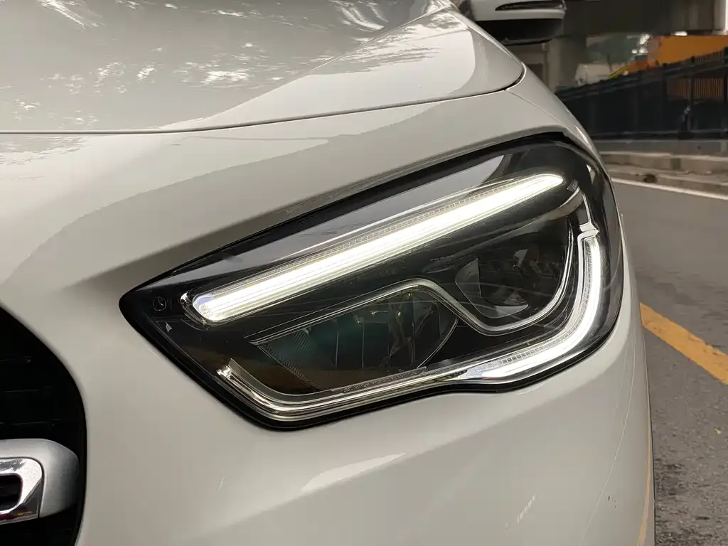 Mercedes-Benz GLA — фото 3