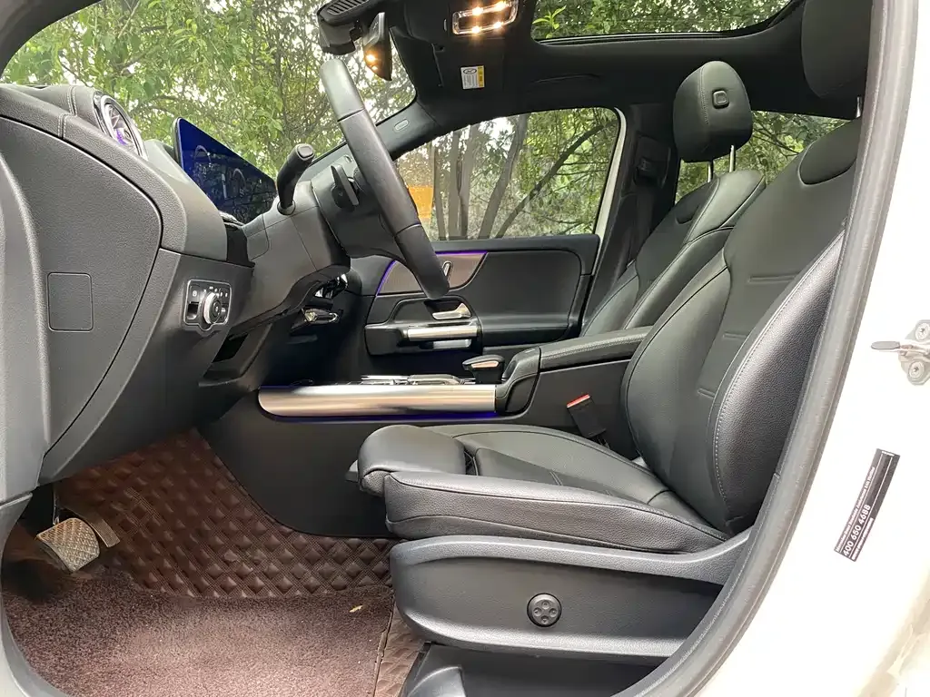 Mercedes-Benz GLA — фото 7