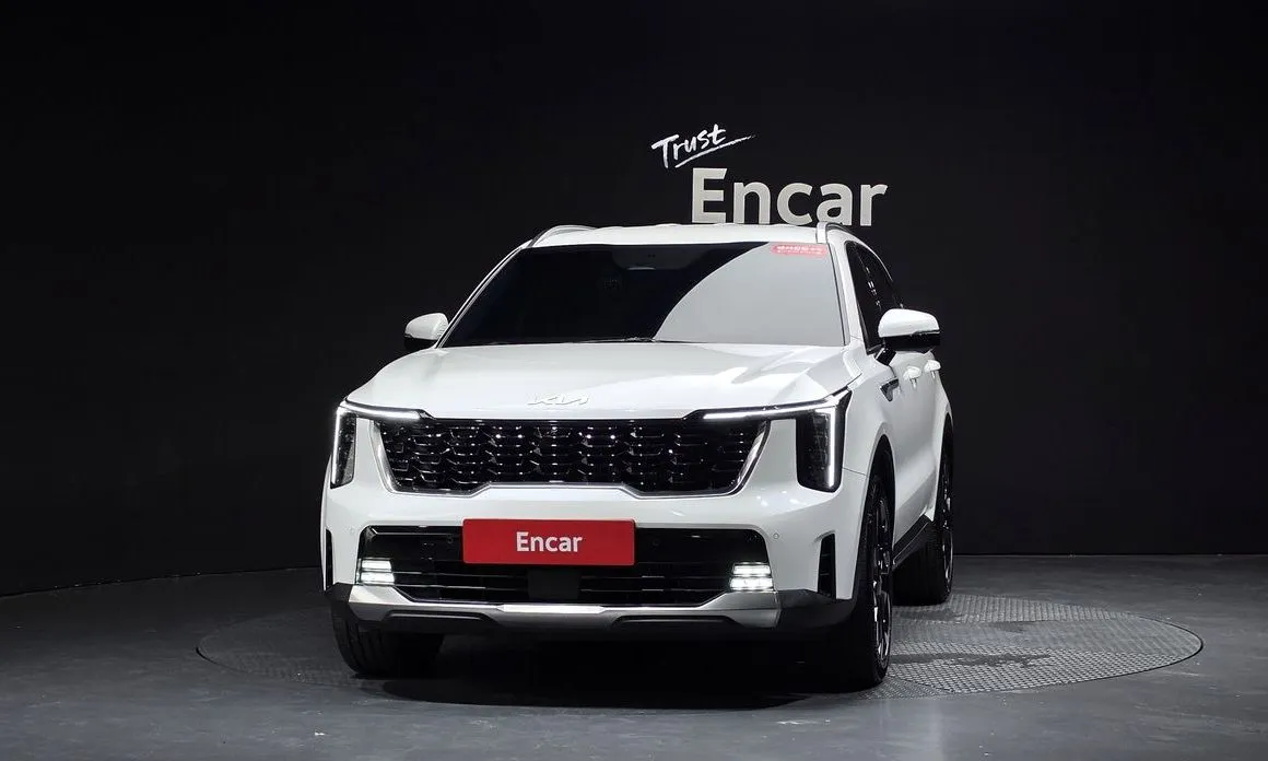 Kia Sorento — фото 9