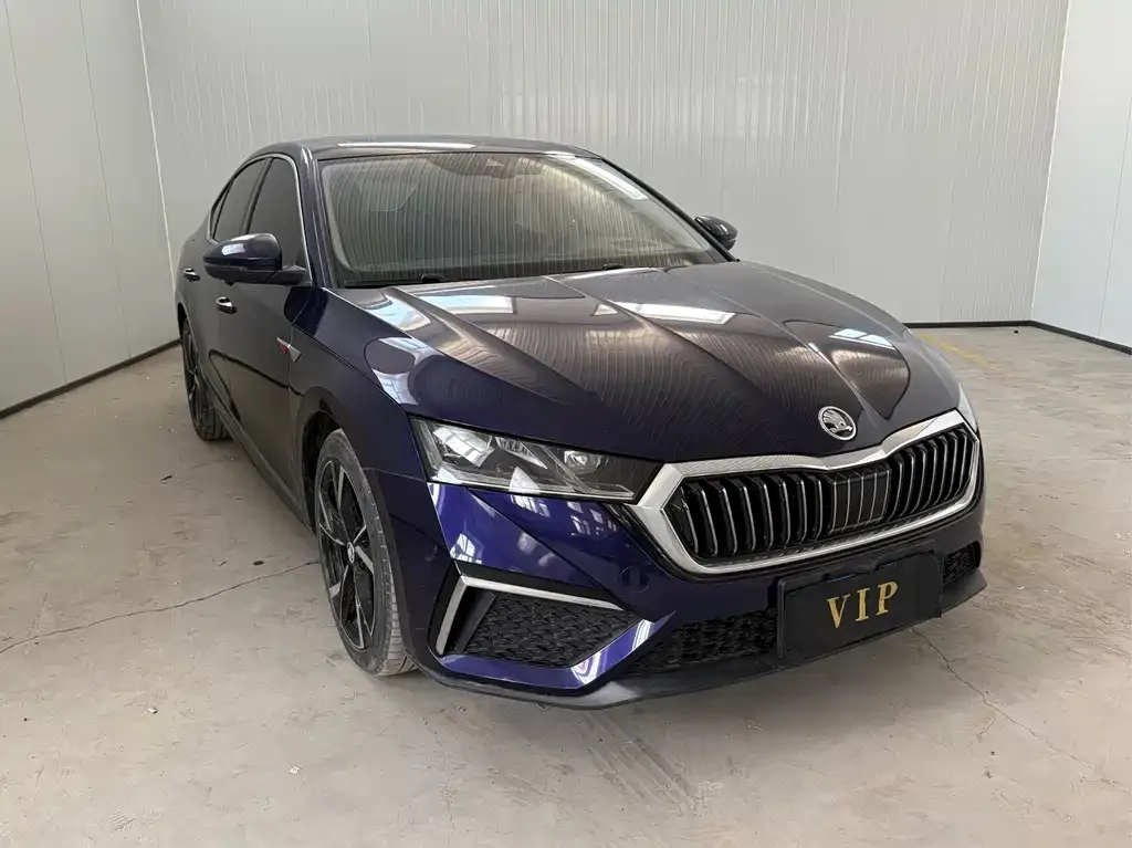 Skoda Octavia — фото 2