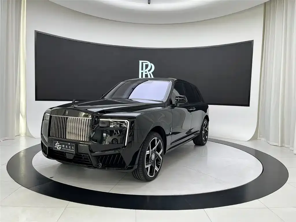 Rolls-Royce Cullinan — фото 1