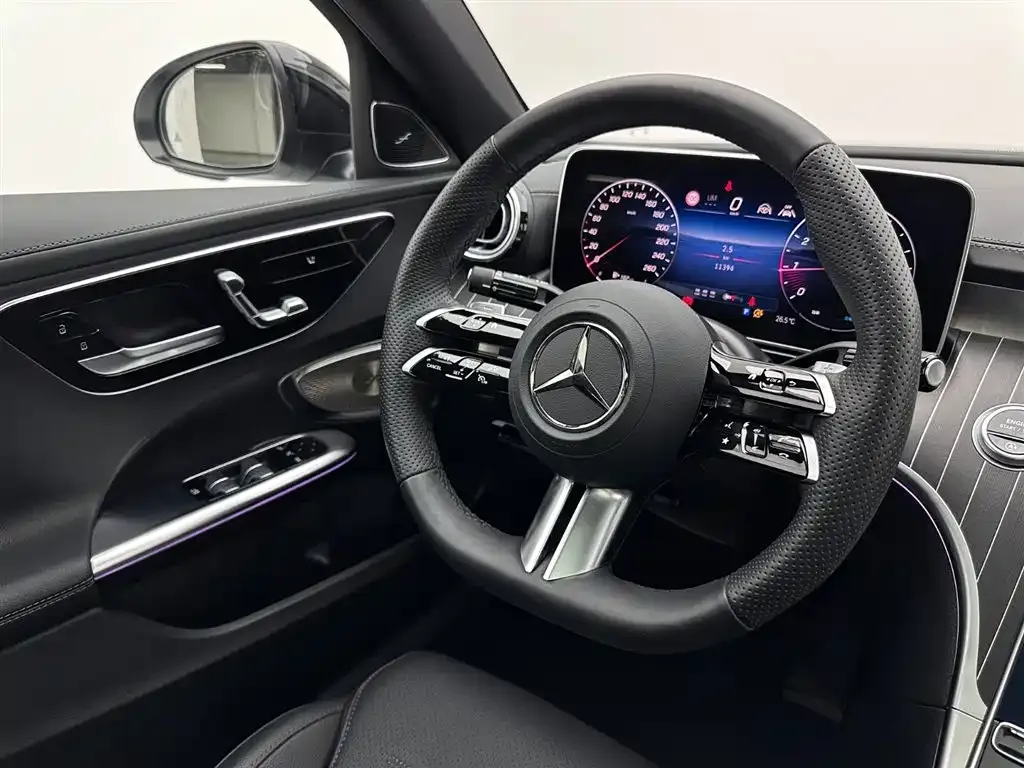 Mercedes-Benz C-Class — фото 8