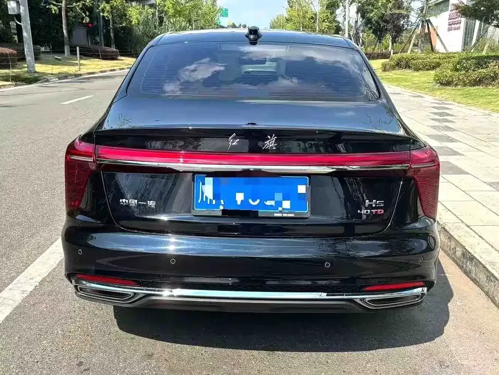 Hongqi H5 — фото 10