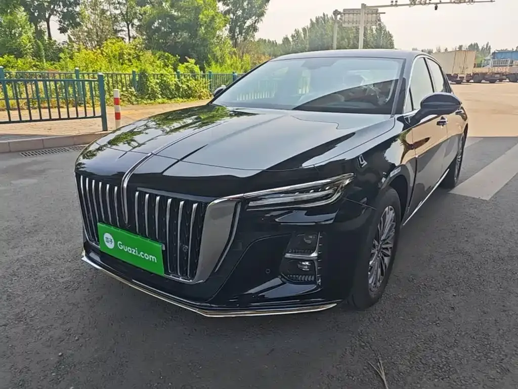 Hongqi H5 — фото 1