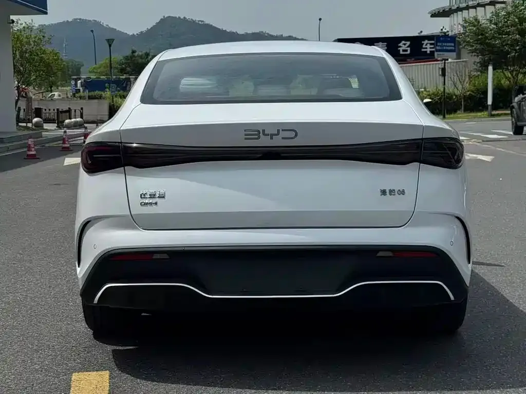 BYD Seal 06 — фото 8