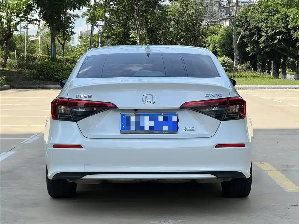 Honda Civic — фото 8