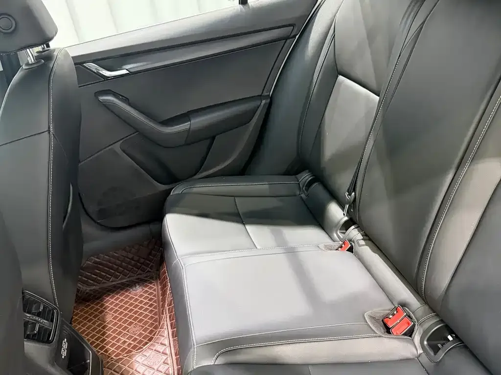 Skoda Octavia 2022 из CN, фото 5