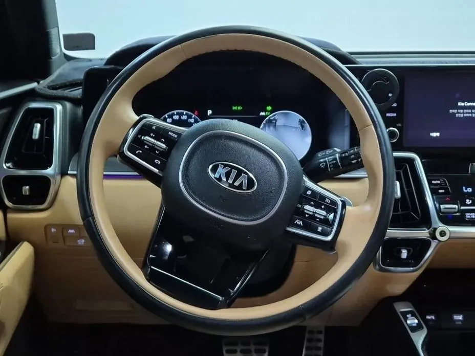 Kia Sorento — фото 4
