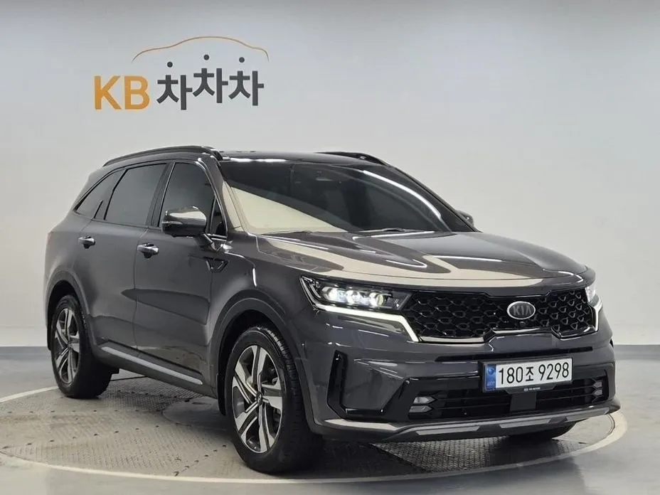 Kia Sorento — фото 8