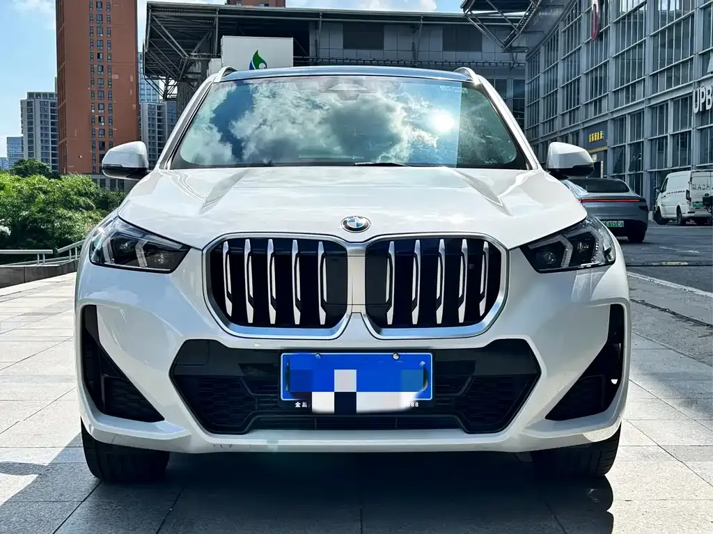BMW X1 — фото 5