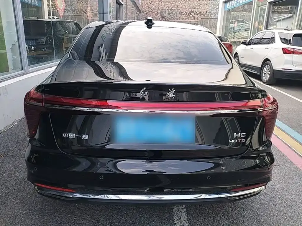 Hongqi H5 — фото 10