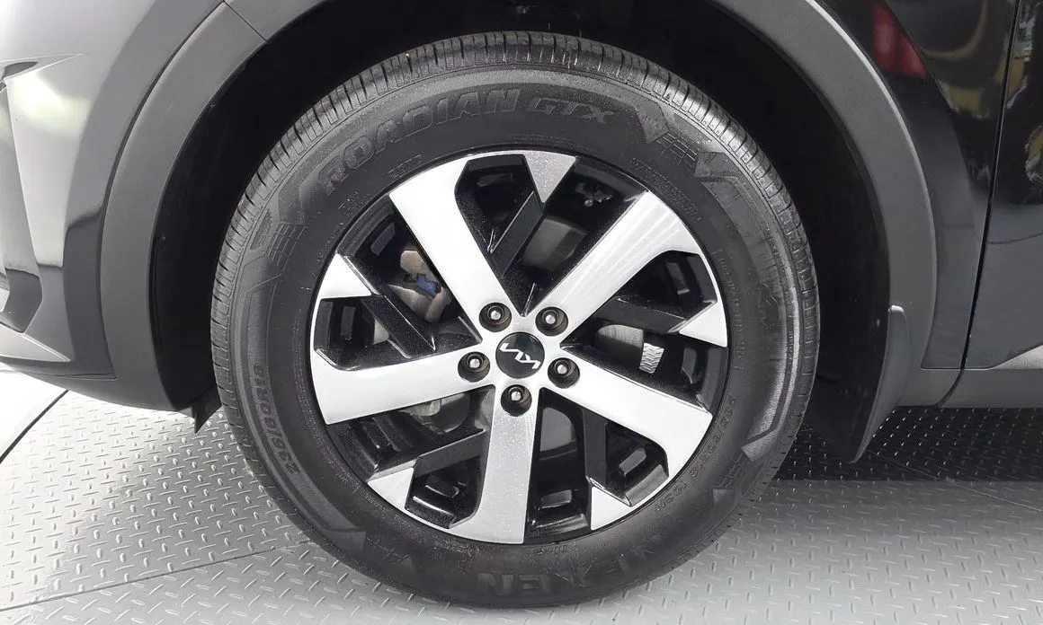 Kia Sorento — фото 4