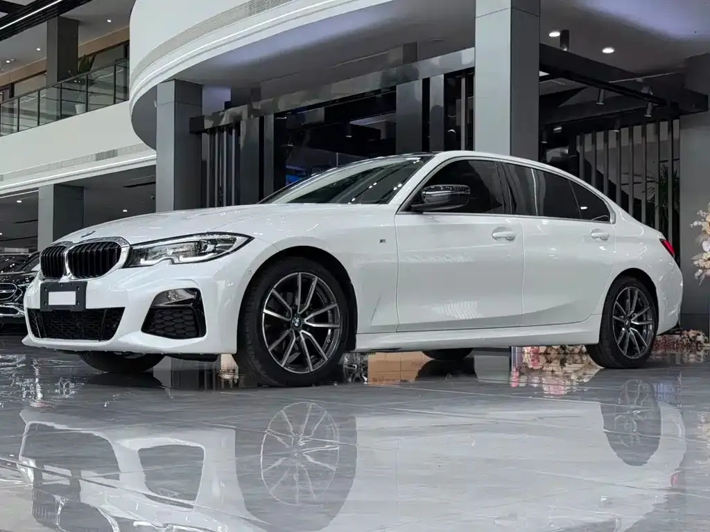 BMW 3 Series — фото 1