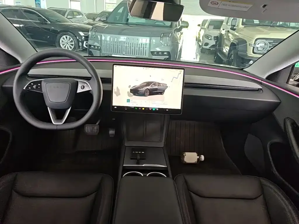 Tesla Model 3 — фото 3