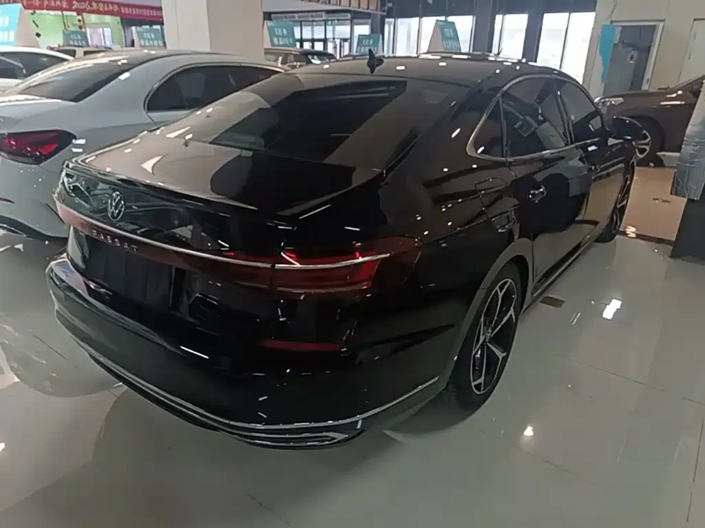 Volkswagen Passat — фото 2