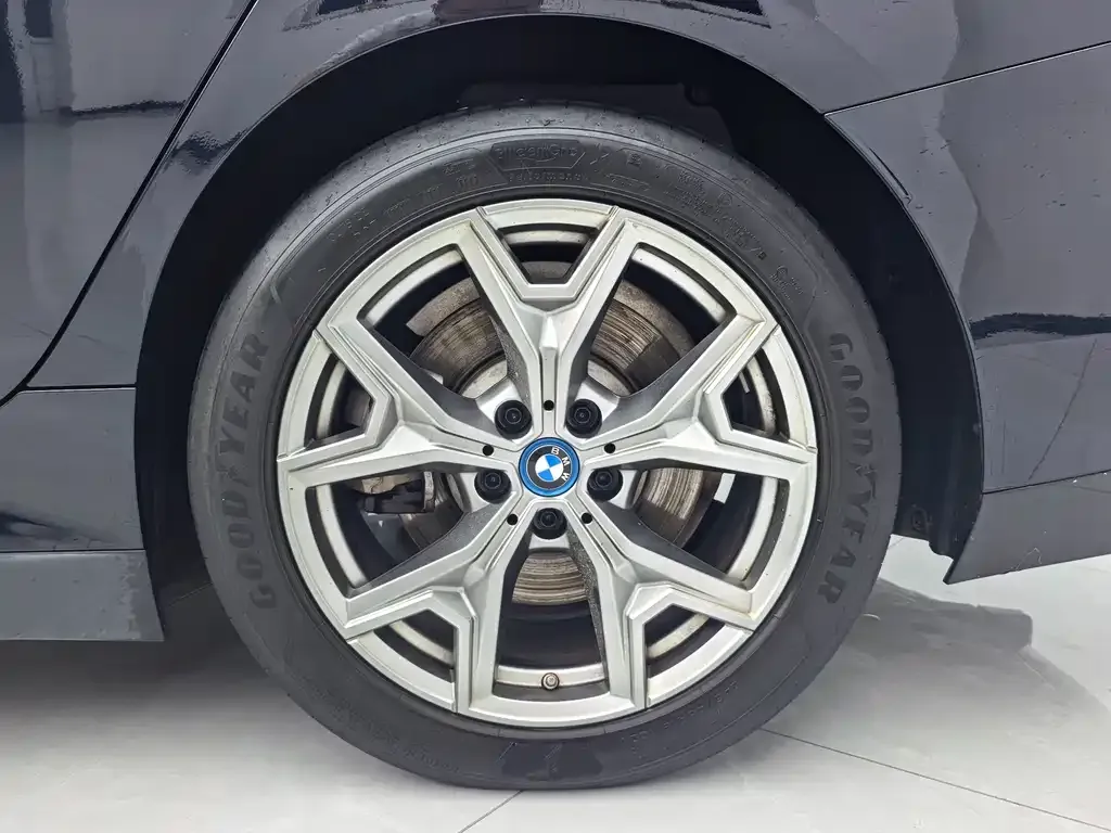 BMW i3 — фото 8