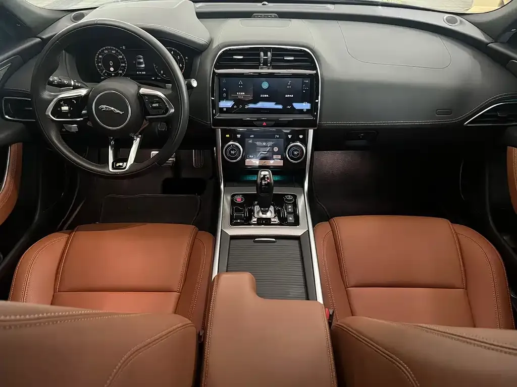 Jaguar XEL 2024 из CN, фото 8