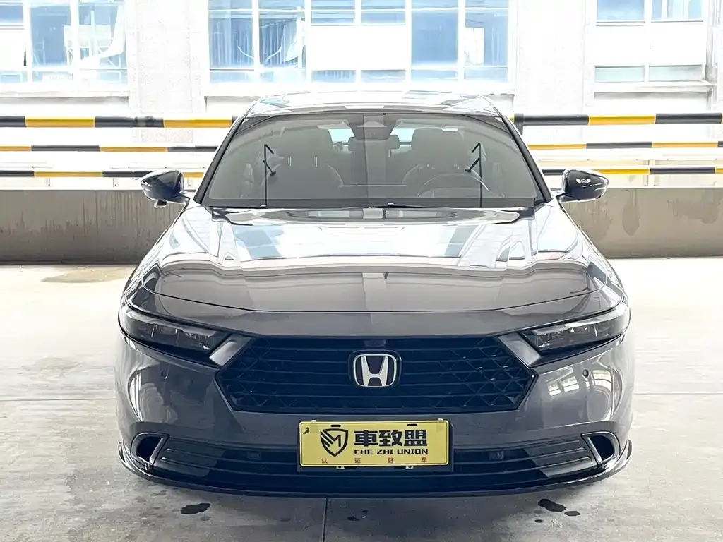 Honda Accord — фото 10