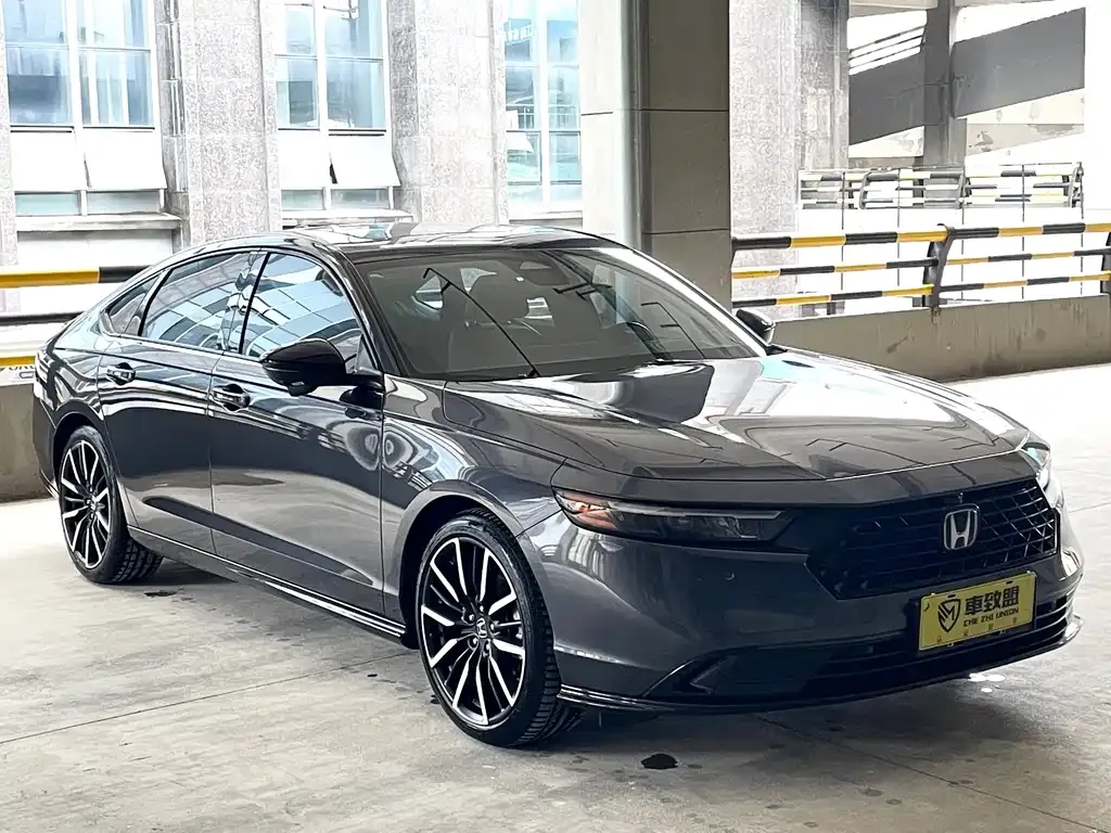 Honda Accord — фото 5