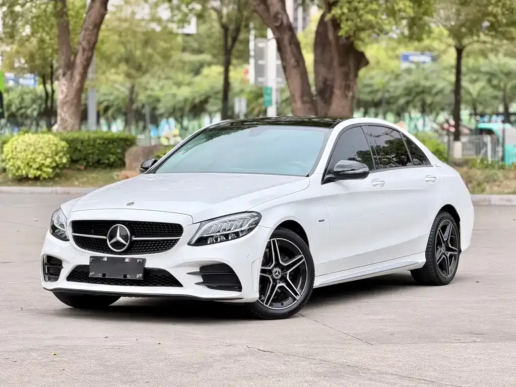 Mercedes-Benz C-Class — фото 1