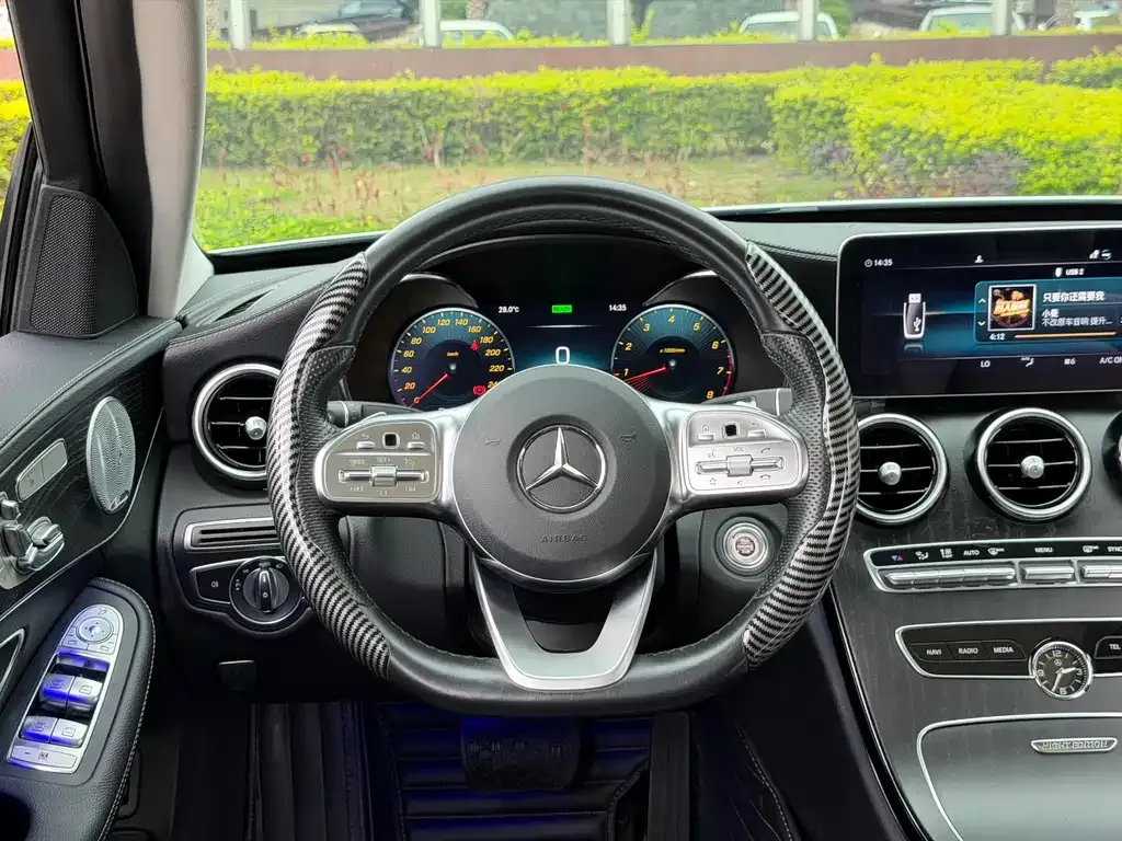 Mercedes-Benz C-Class — фото 10